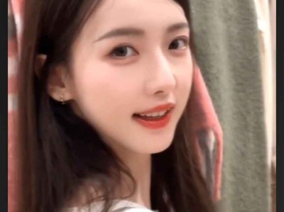 毛玻璃随机小姐姐HTML源码